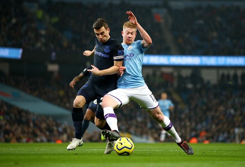 De Bruyne's tactical versatility would be a key component for alternative #3